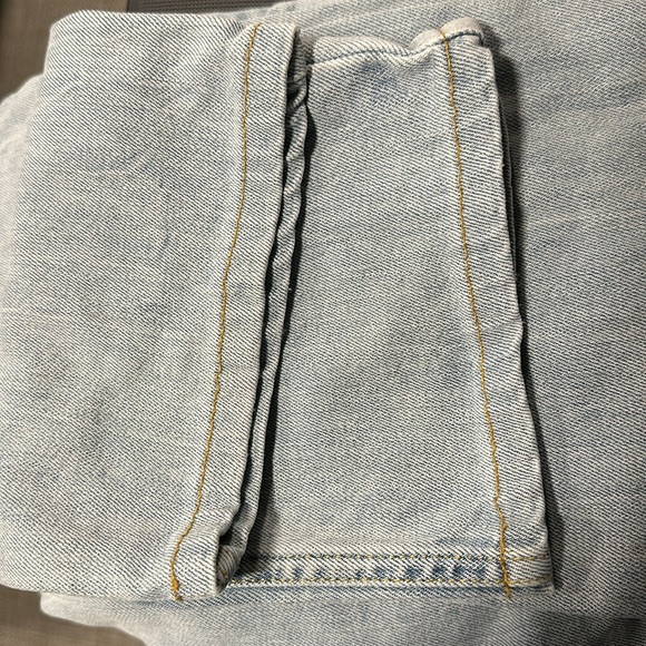 Levi Jeans - Picture 4 of 4